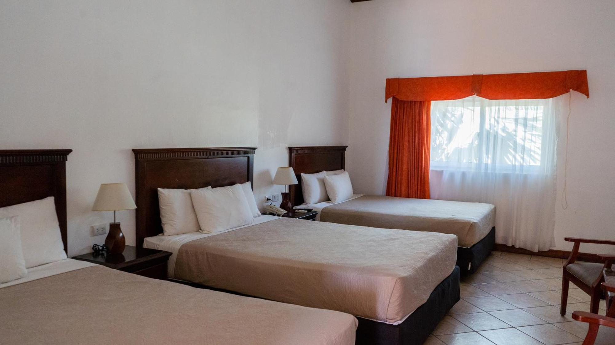 Hotel Cayman Suites Monterrico Esterno foto