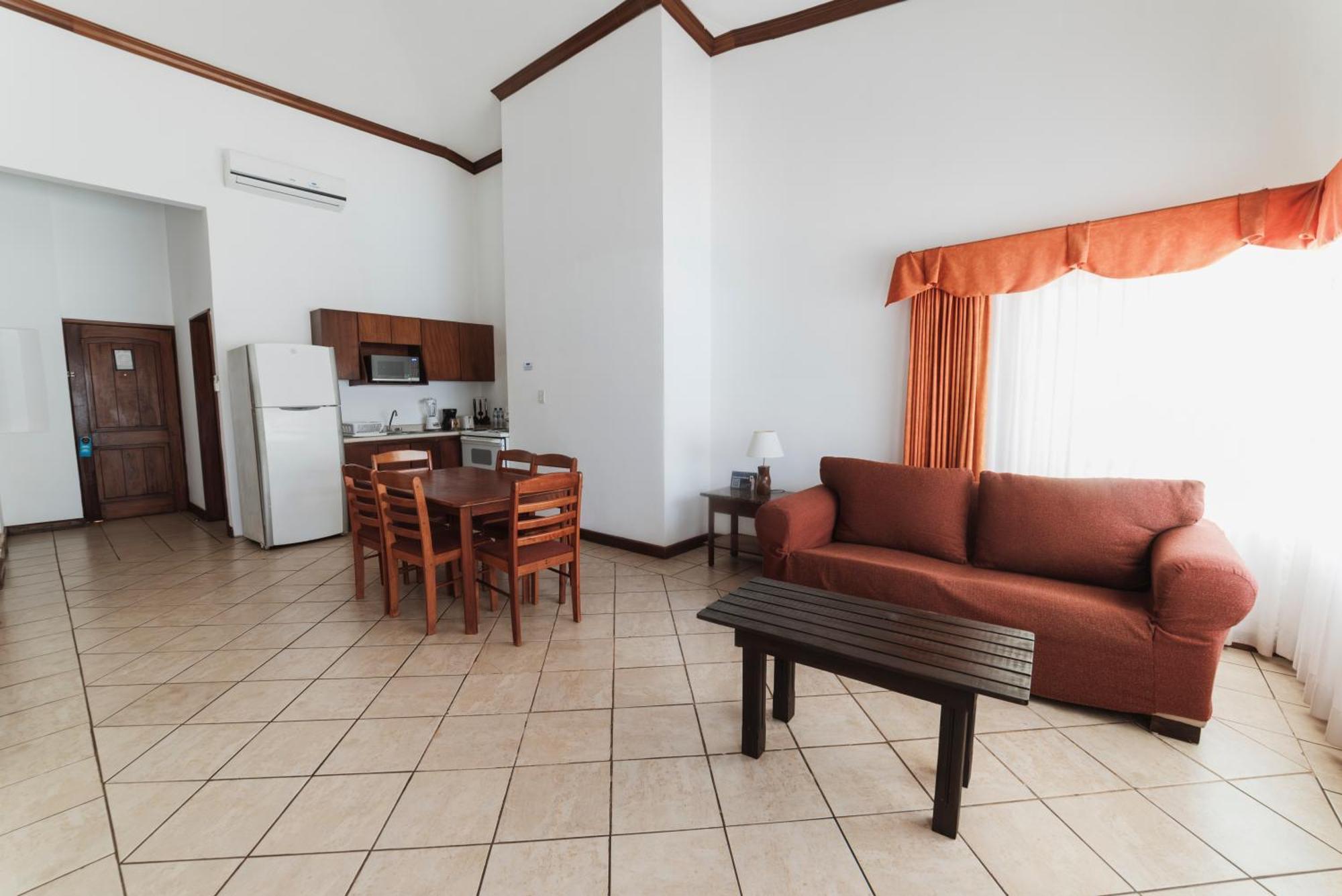 Hotel Cayman Suites Monterrico Esterno foto
