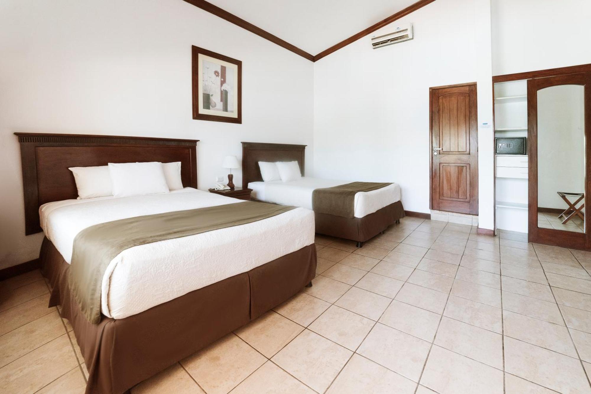 Hotel Cayman Suites Monterrico Esterno foto