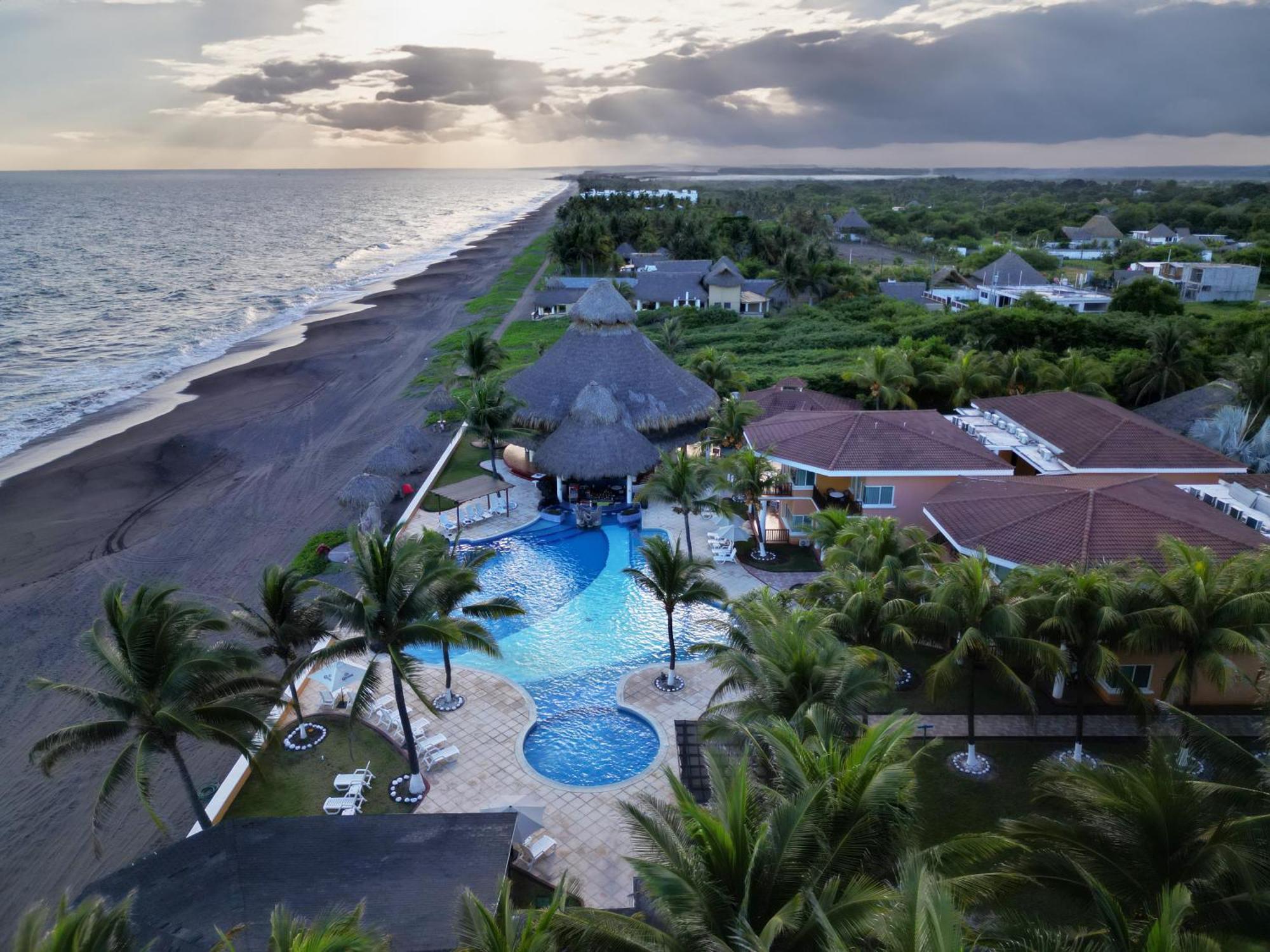 Hotel Cayman Suites Monterrico Esterno foto