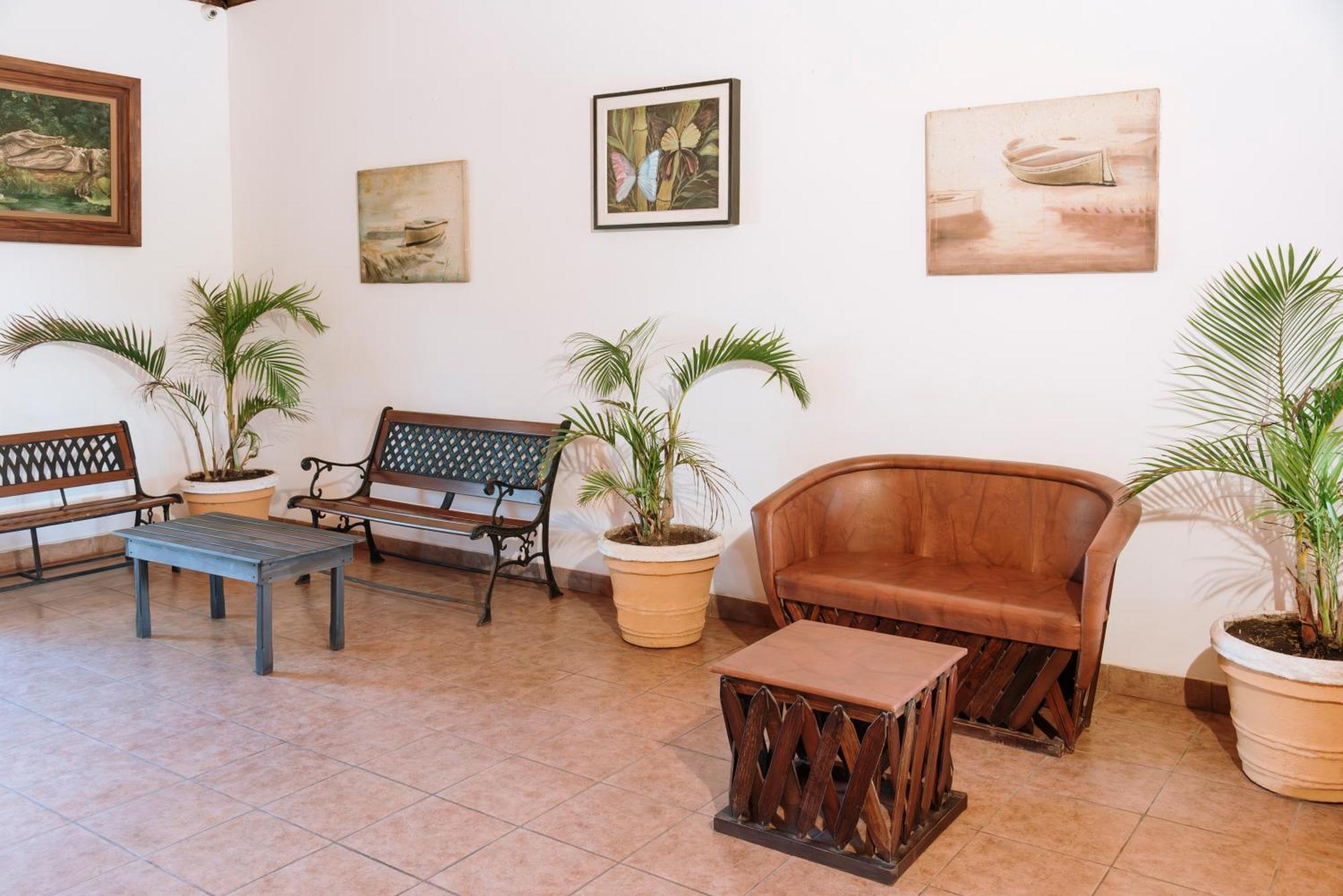 Hotel Cayman Suites Monterrico Esterno foto